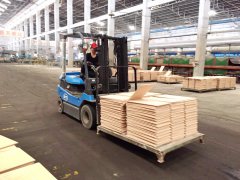 比亞迪叉車應用案例之陶瓷行業